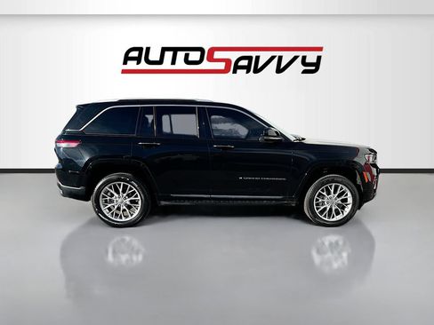 Used 2023 Jeep Grand Cherokee Summit AWD/4WD image 8