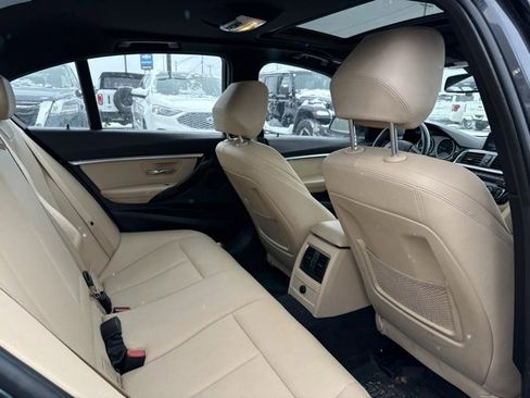 Used 2018 BMW 330i xDrive 330i xDrive w/ Convenience Package image 15