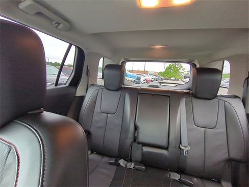 Used 2018 BMW 330i xDrive Sedan image 14