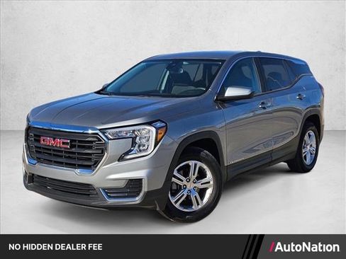 Used 2024 GMC Terrain SLE FWD image 1