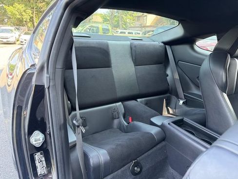 Used 2022 Toyota GR86 Premium w/ ALL Weather Mat Package (TMS) RWD image 18