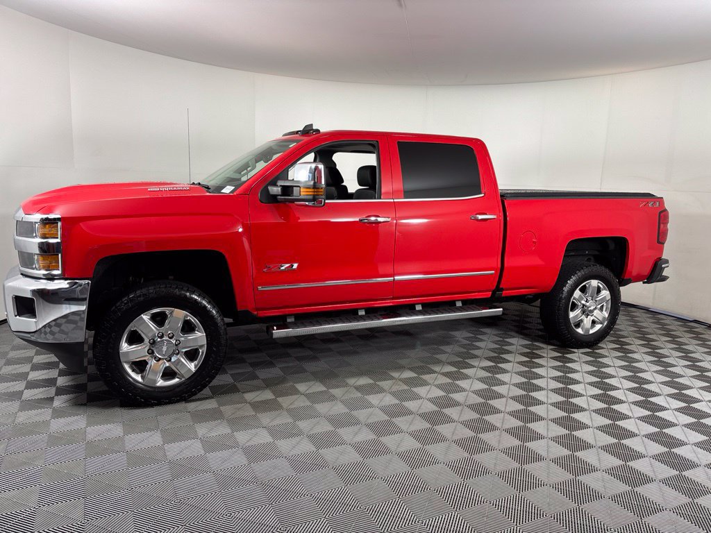 Used 2019 Chevrolet Silverado 2500 LTZ w/ Duramax Plus Package AWD/4WD image 18