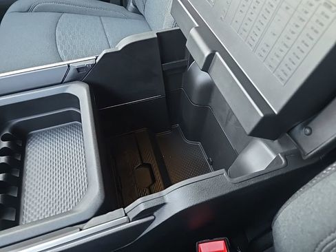 New 2026 RAM 2500 Big Horn AWD/4WD image 79