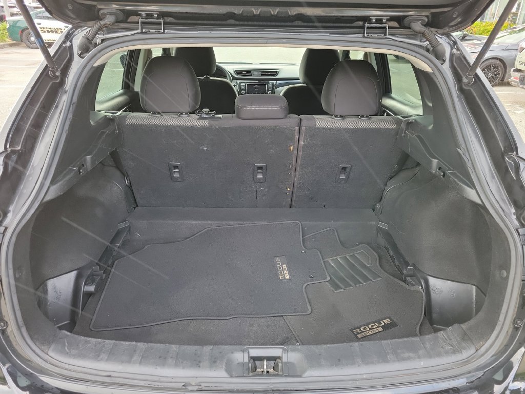 Certified 2020 Nissan Rogue Sport SV FWD image 16