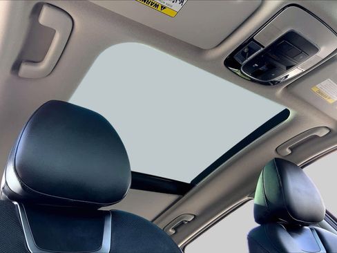 Used 2022 Hyundai Tucson Limited FWD image 14