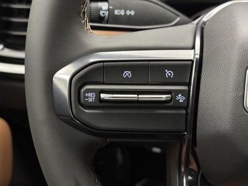 New 2026 GMC Canyon AT4 image 9