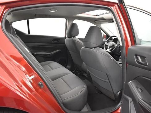 Used 2024 Nissan Altima 2.5 SV w/ SV Premium Package FWD image 17