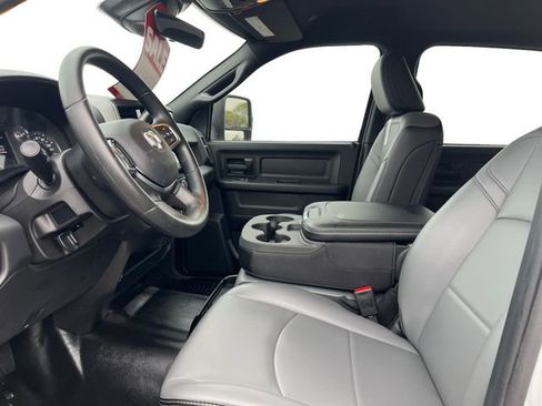 New 2025 RAM 2500 Tradesman w/ Chrome Appearance Group image 9