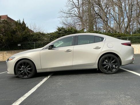 Used 2024 MAZDA MAZDA3 s image 8