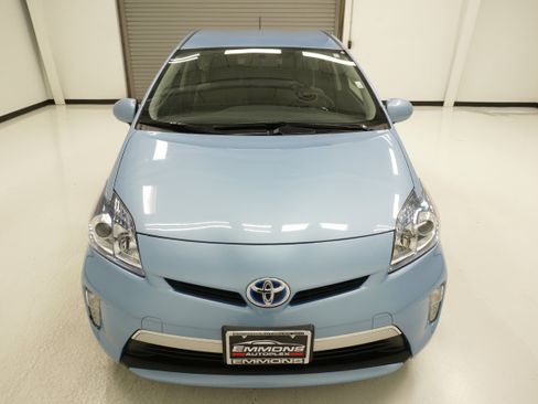Used 2012 Toyota Prius Prime Plug-In Hybrid image 2