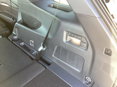 New 2026 Ford Explorer Platinum RWD image 18