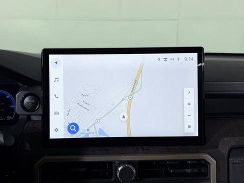 Used 2025 Toyota Tacoma Limited image 12