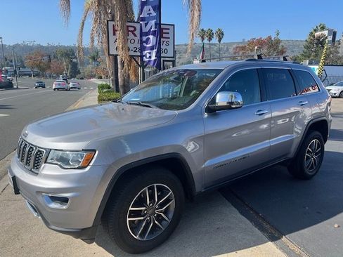 Used 2019 Jeep Grand Cherokee Limited image 3