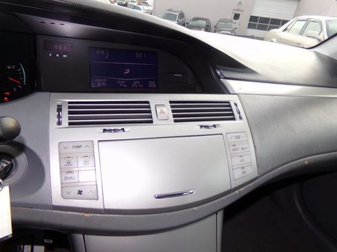 Used 2009 Toyota Avalon XL image 46