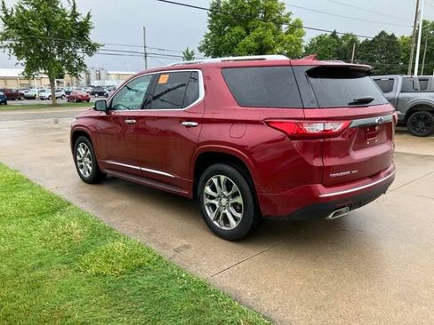 Used 2019 Chevrolet Traverse Premier w/ LPO, 'HIT The Road' Package AWD/4WD image 5