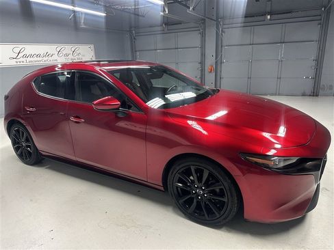 Used 2019 MAZDA MAZDA3 AWD Hatchback w/ Premium Pkg image 8