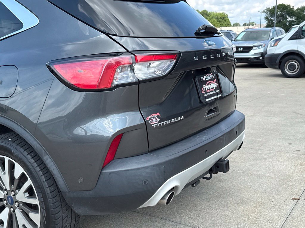 Used 2020 Ford Escape Titanium AWD/4WD image 14