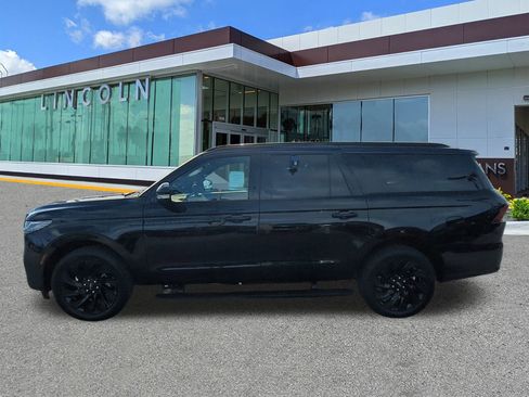 New 2025 Lincoln Navigator L Reserve w/ Jet Appearance Package AWD/4WD image 7