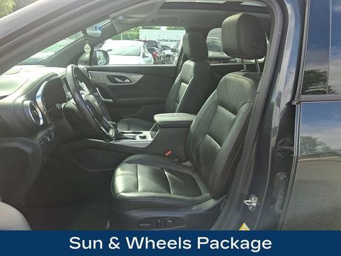 Used 2019 Chevrolet Blazer LT w/ Sun and Wheels Package AWD/4WD image 2