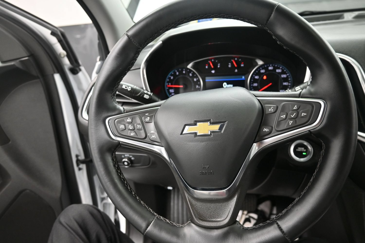 Used 2024 Chevrolet Equinox LT AWD/4WD image 29