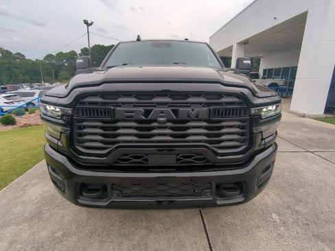 Used 2025 RAM 2500 Big Horn AWD/4WD image 2