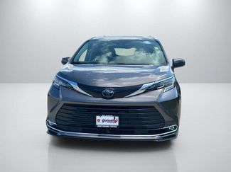Used 2023 Toyota Sienna XLE w/ XLE Plus Package FWD video 2