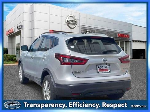 Used 2020 Nissan Rogue Sport SV w/ All-Weather Package AWD/4WD image 8