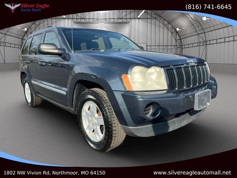 Used 2007 Jeep Grand Cherokee Laredo image 2