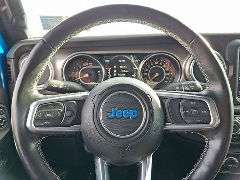 Used 2021 Jeep Wrangler Unlimited Sahara image 19