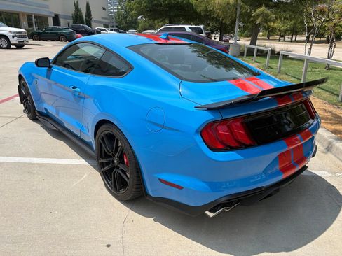 Used 2022 Ford Mustang Shelby GT500 w/ Technology Package RWD image 5