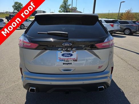 Used 2022 Ford Edge ST w/ Equipment Group 401A image 4