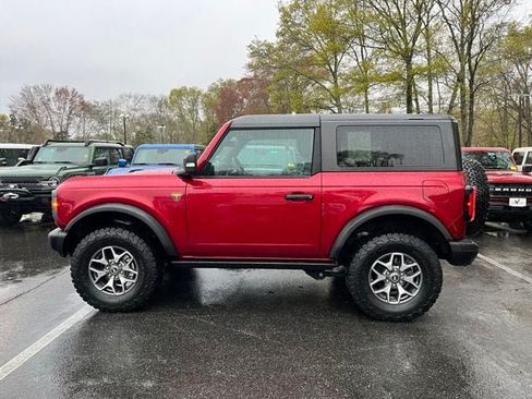 Certified 2025 Ford Bronco Badlands AWD/4WD image 9