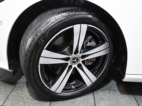 Used 2023 Mercedes-Benz C 300 4MATIC Sedan w/ Pinnacle Trim Package image 7