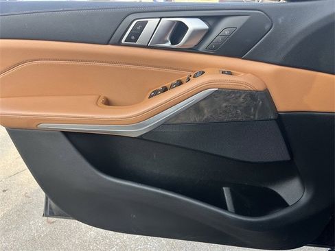 Used 2021 BMW X5 sDrive40i w/ M Sport Package image 28