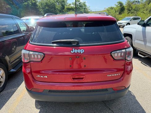 Used 2017 Jeep Compass Sport AWD/4WD image 3