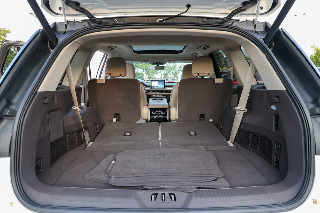 Certified 2022 Lincoln Aviator AWD w/ Premium Package image 38