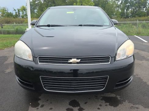 Used 2009 Chevrolet Impala LT FWD image 3