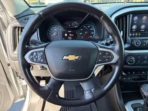 Used 2022 Chevrolet Colorado LT w/ Safety Package AWD/4WD image 18
