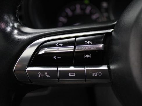 Used 2019 MAZDA MAZDA3 AWD Hatchback image 21