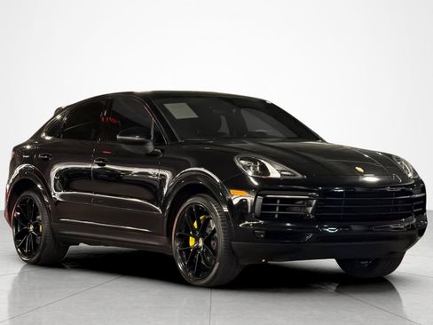 Used 2023 Porsche Cayenne Coupe AWD/4WD image 7