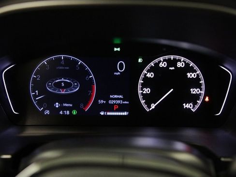 Used 2025 Honda Pilot Touring image 13