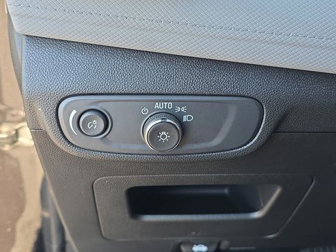 Used 2025 Chevrolet TrailBlazer LT image 23