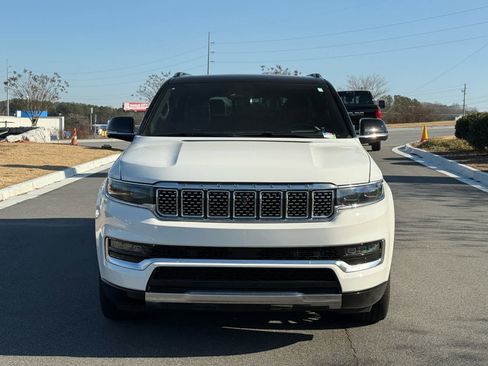 Used 2024 Jeep Grand Wagoneer L Series III image 8