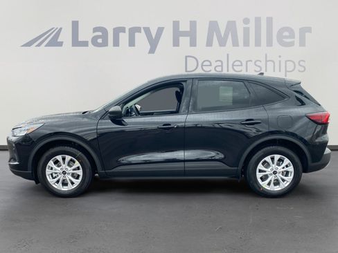 New 2026 Ford Escape Active image 2