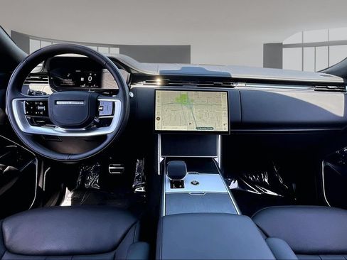 Used 2026 Land Rover Range Rover SE AWD/4WD image 7