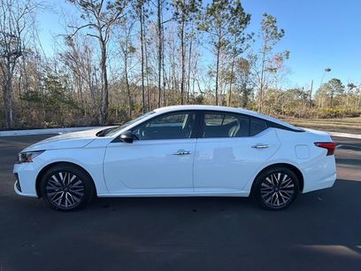 Used 2025 Nissan Altima 2.5 SV