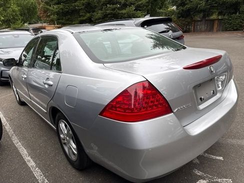 Used 2006 Honda Accord SE image 3