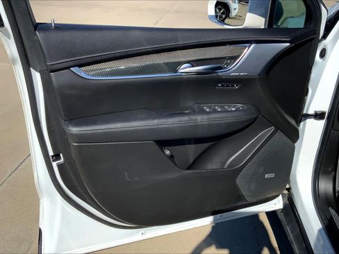 Used 2020 Cadillac XT5 Sportv image 21