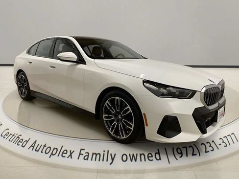 Used 2026 BMW 530i RWD image 7