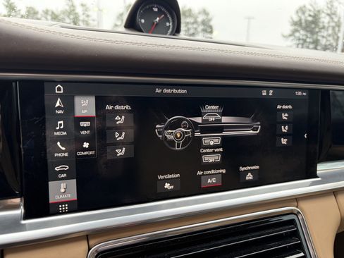 Used 2018 Porsche Panamera 4 w/ Premium Package Plus image 21